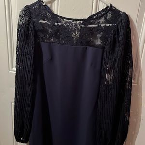 🦄🦄WHBM navy shift dress with long lace sleeves. Size S